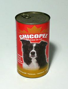 Chicopee pes konzerva hovězí kostky 1230g